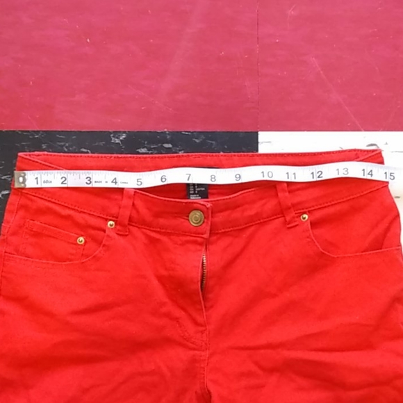 SOLD H&M red jeans - Picture 2 of 10